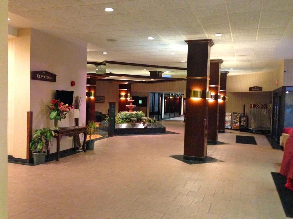 The Avalon Hotel And Conference Center Erie Exterior foto